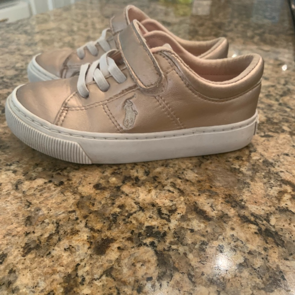 Toddler shoe lot sizes vary 8 and 9 and 10